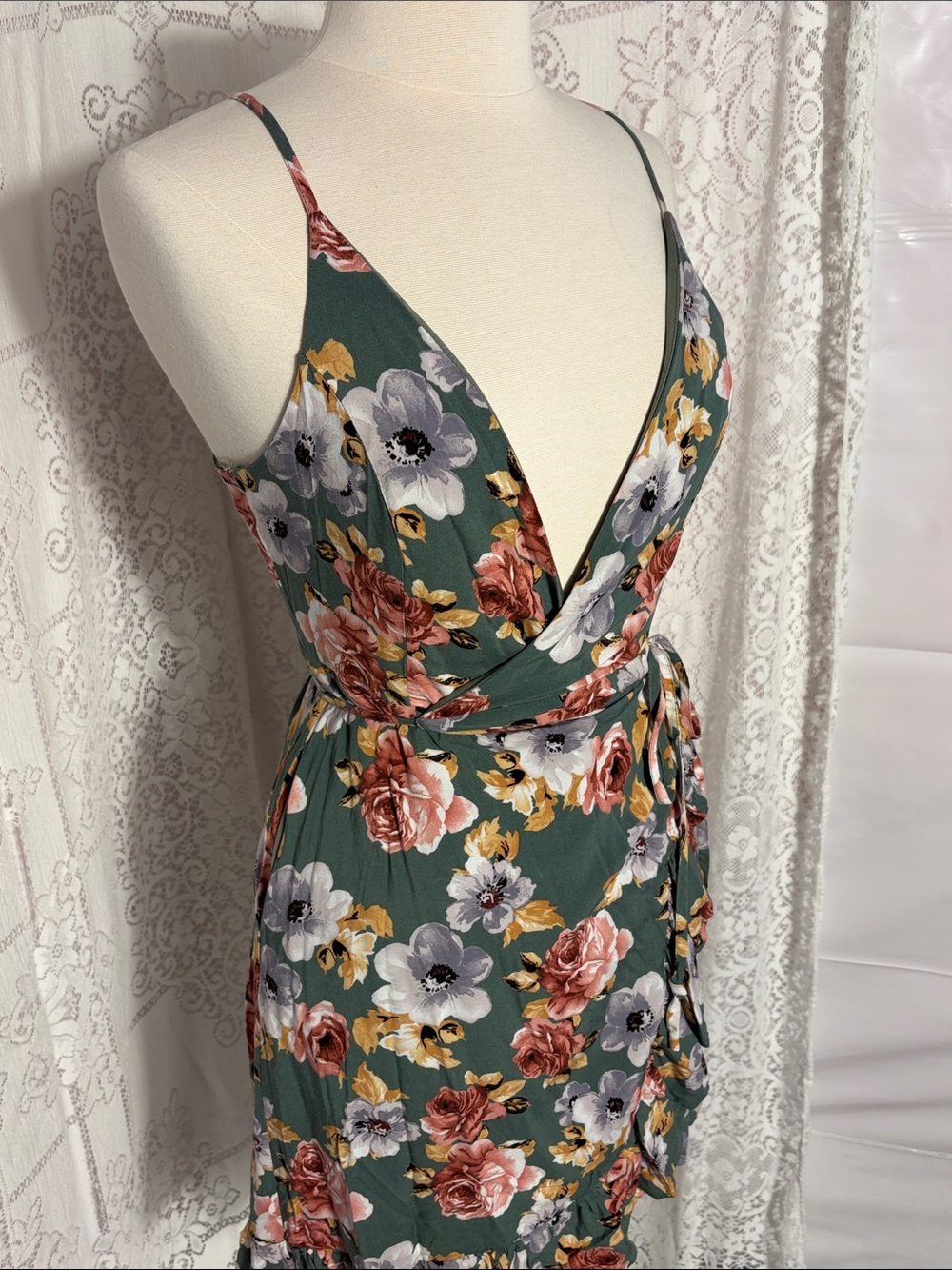 Listicle Green Floral Wrap Mini Dress with Pink and Gray Blooms - Picture 3 of 8